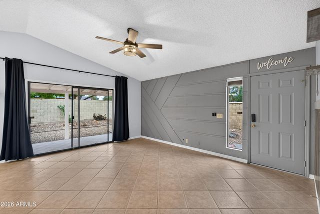 3810 W MARCONI Avenue, Phoenix, AZ 85053