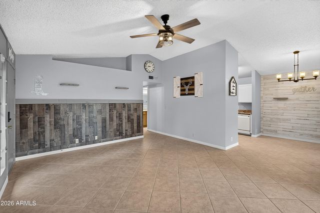 3810 W MARCONI Avenue, Phoenix, AZ 85053