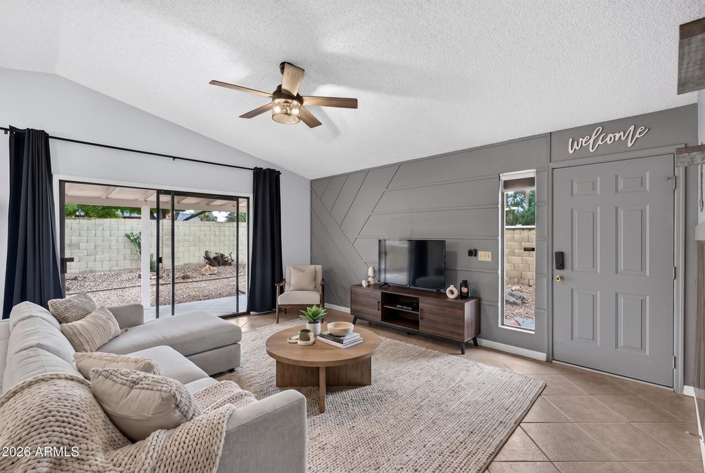 3810 W MARCONI Avenue, Phoenix, AZ 85053 — photo 4