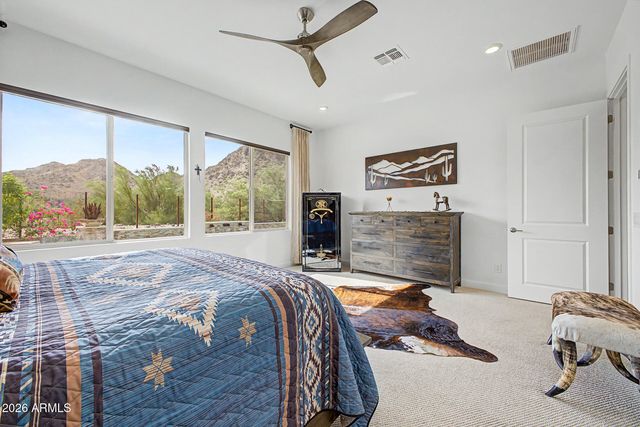 33364 N MAVERICK MOUNTAIN Trail, San Tan Valley, AZ 85144