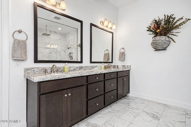 33364 N MAVERICK MOUNTAIN Trail, San Tan Valley, AZ 85144