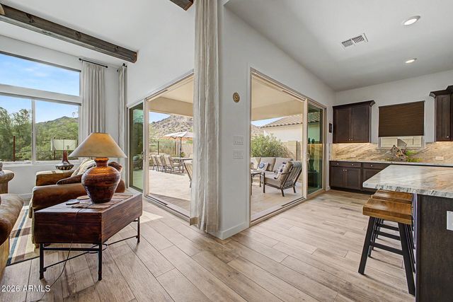 33364 N MAVERICK MOUNTAIN Trail, San Tan Valley, AZ 85144
