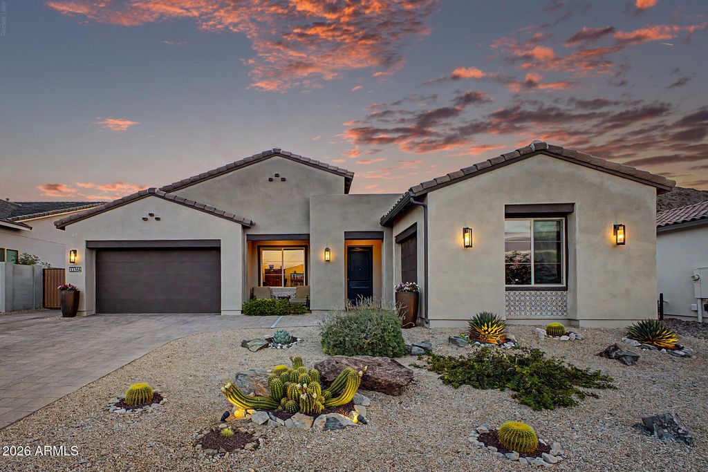 33364 N MAVERICK MOUNTAIN Trail, San Tan Valley, AZ 85144 — photo 2