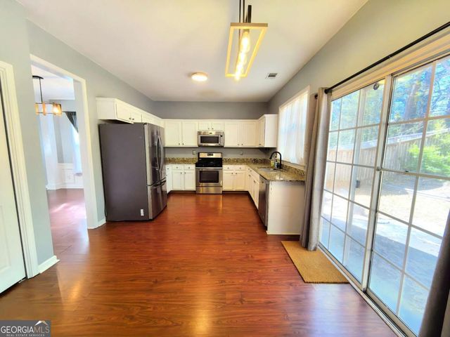 2815 Priestcliff Drive SE, Smyrna, GA 30080