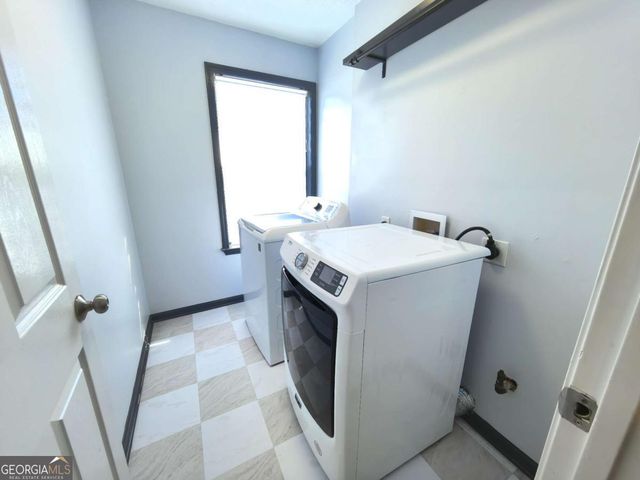 2815 Priestcliff Drive SE, Smyrna, GA 30080