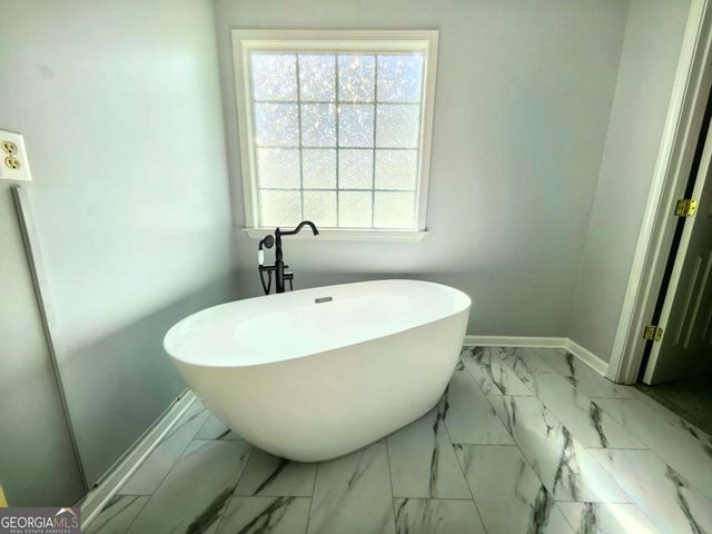 2815 Priestcliff Drive SE, Smyrna, GA 30080