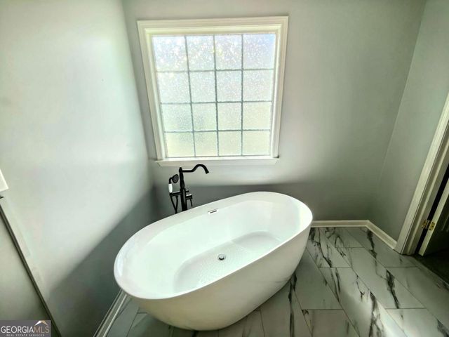 2815 Priestcliff Drive SE, Smyrna, GA 30080