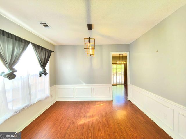 2815 Priestcliff Drive SE, Smyrna, GA 30080