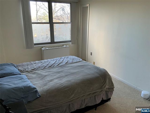 301 Beech Street 1H, Hackensack, NJ 07601