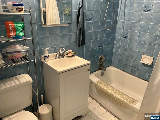 301 Beech Street 1H, Hackensack, NJ 07601