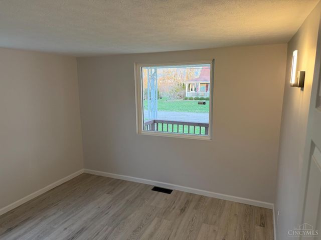 507 S Broadway Street, Williamsburg Twp, OH 45176