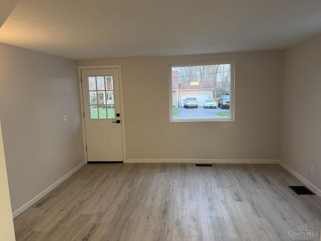 507 S Broadway Street, Williamsburg Twp, OH 45176