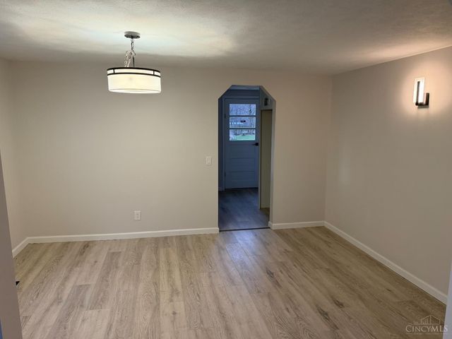 507 S Broadway Street, Williamsburg Twp, OH 45176