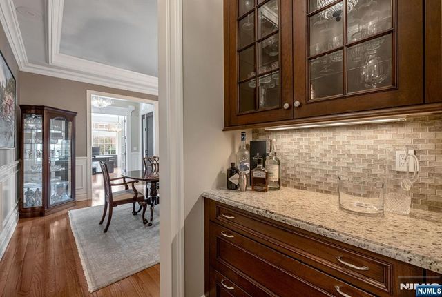 117 Cortland Drive, Saddle River, NJ 07458