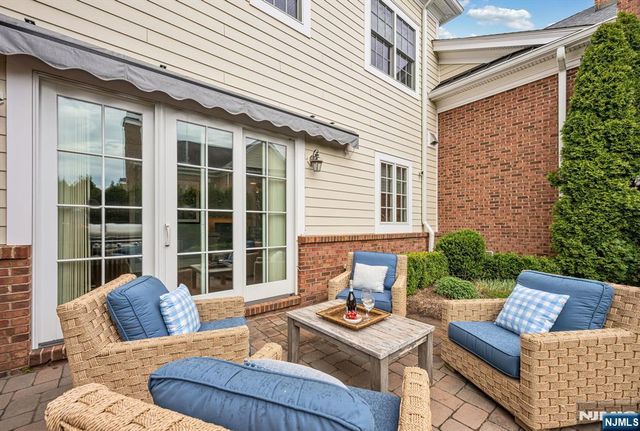 117 Cortland Drive, Saddle River, NJ 07458