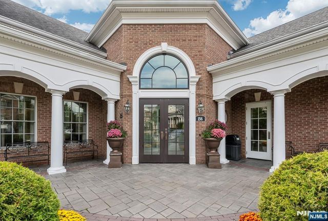 117 Cortland Drive, Saddle River, NJ 07458