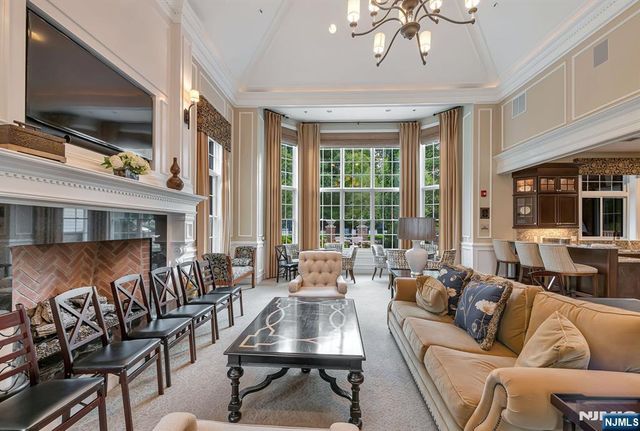 117 Cortland Drive, Saddle River, NJ 07458