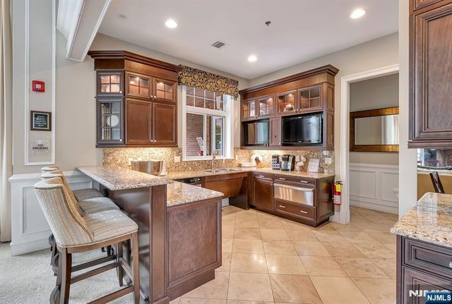 117 Cortland Drive, Saddle River, NJ 07458