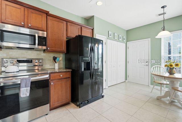 460 Sunrise Point Dr, Okatie, SC 29909