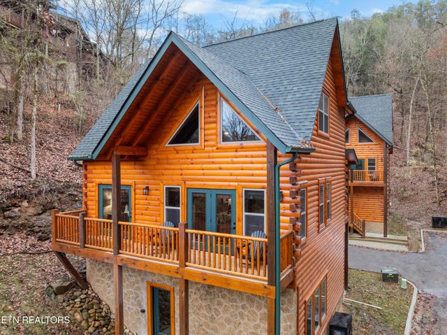 2119 Valley Creek Way, Sevierville, TN 37862