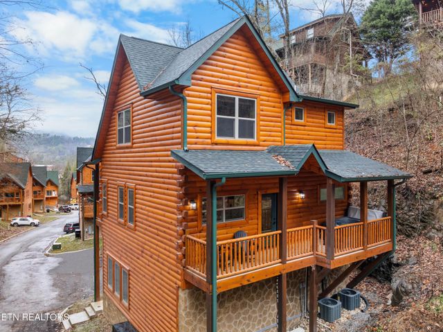 2119 Valley Creek Way, Sevierville, TN 37862