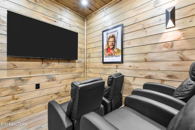 2119 Valley Creek Way, Sevierville, TN 37862