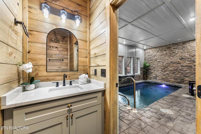 2119 Valley Creek Way, Sevierville, TN 37862