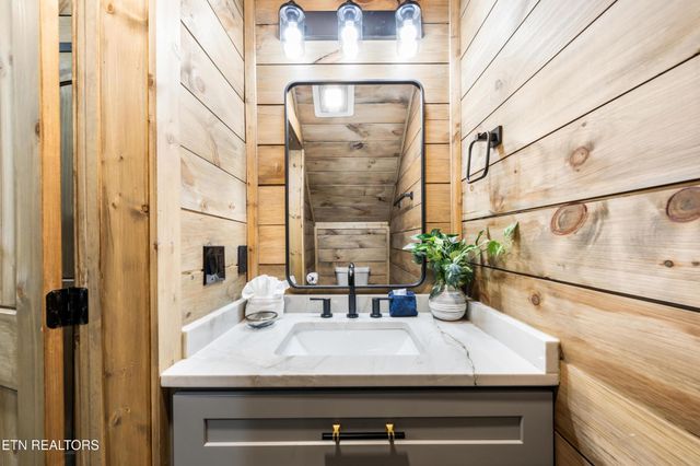 2119 Valley Creek Way, Sevierville, TN 37862