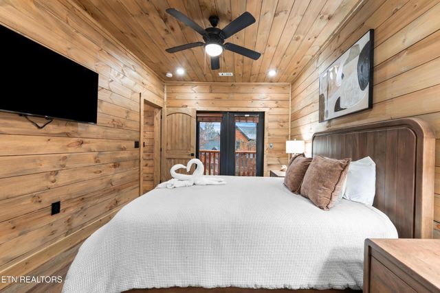 2119 Valley Creek Way, Sevierville, TN 37862