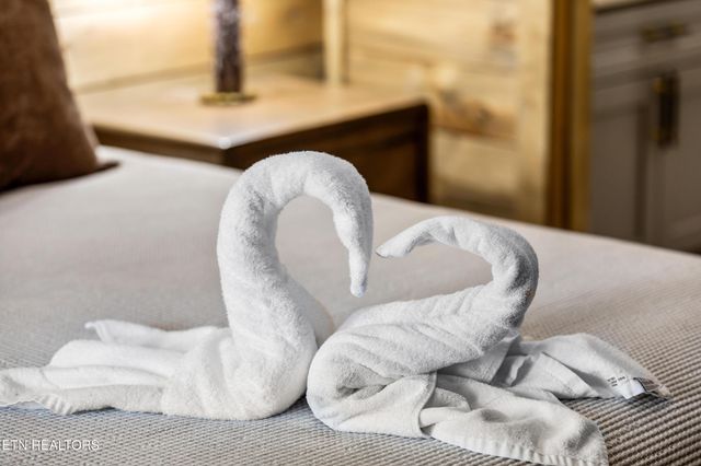 2119 Valley Creek Way, Sevierville, TN 37862