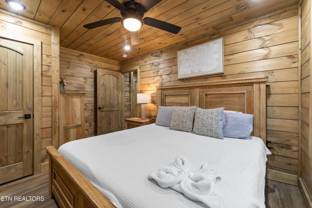 2119 Valley Creek Way, Sevierville, TN 37862