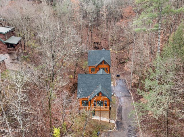 2119 Valley Creek Way, Sevierville, TN 37862