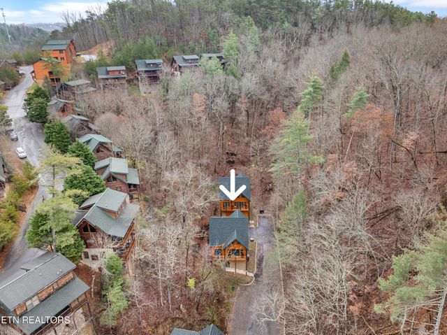 2119 Valley Creek Way, Sevierville, TN 37862