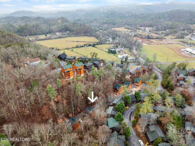 2119 Valley Creek Way, Sevierville, TN 37862