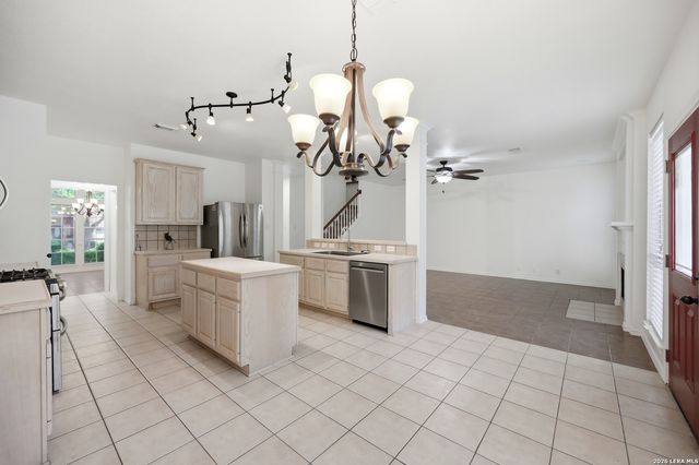 8906 BRAE BND, San Antonio, TX 78249