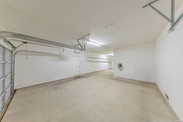 8906 BRAE BND, San Antonio, TX 78249