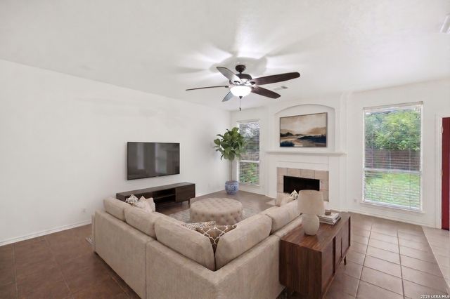 8906 BRAE BND, San Antonio, TX 78249