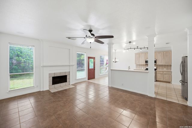 8906 BRAE BND, San Antonio, TX 78249