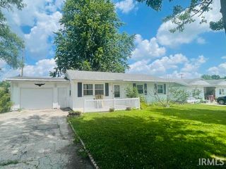415 E Perkins Street, Hartford City, IN 47348