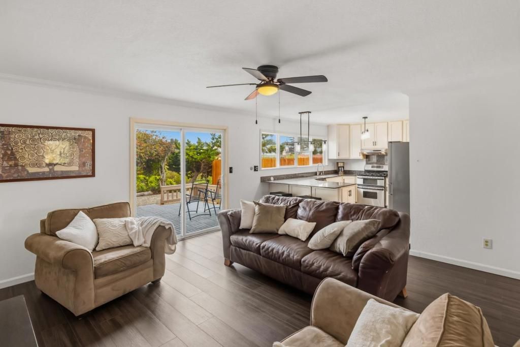 Image 13 of property listing at 3135 Messinger Drive, Marina, CA 93933