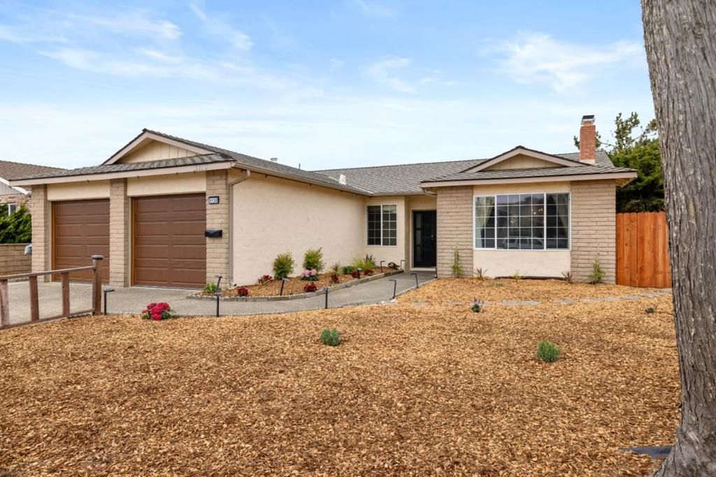 Image 2 of property listing at 3135 Messinger Drive, Marina, CA 93933