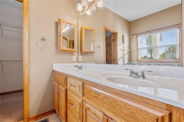 7191 SE Downing Road, Holt, MO 64048