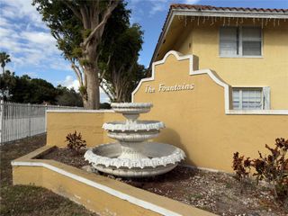 15675 SW 74th Circle Drive 14, Miami, FL 33193