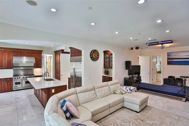1121 Pinto, La Habra Heights, CA 90631