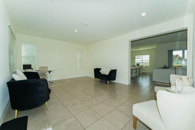 7206 NW Farnsworth Circle, Port St. Lucie, Port St Lucie, FL 34987