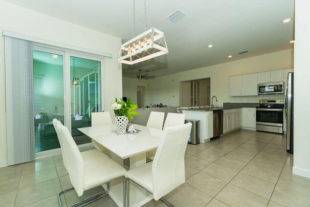 7206 NW Farnsworth Circle, Port St. Lucie, Port St Lucie, FL 34987