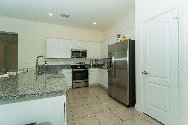 7206 NW Farnsworth Circle, Port St. Lucie, Port St Lucie, FL 34987