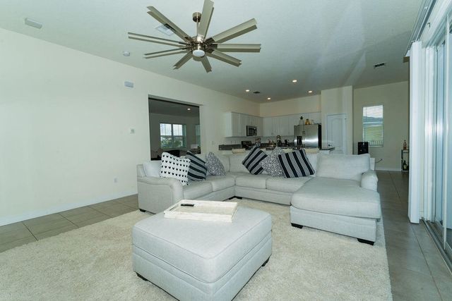 7206 NW Farnsworth Circle, Port St. Lucie, Port St Lucie, FL 34987