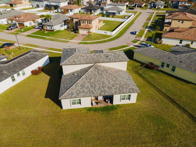 7206 NW Farnsworth Circle, Port St. Lucie, Port St Lucie, FL 34987