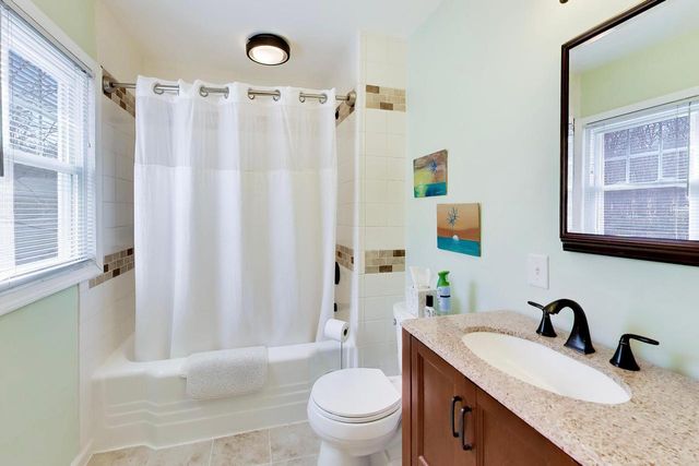 W4687 S Lakeshore DRIVE, Fontana, WI 53125